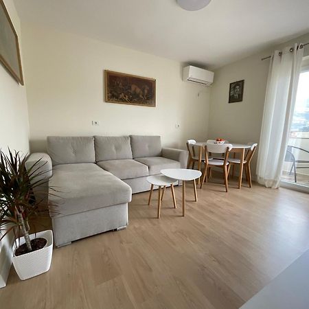 Spring Apartment In Përmet Екстериор снимка