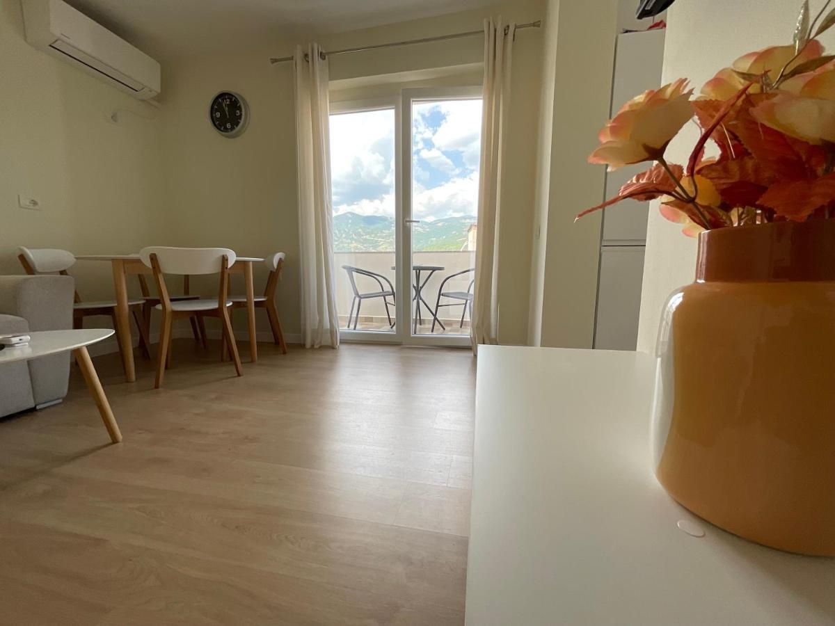 Spring Apartment In Përmet Екстериор снимка